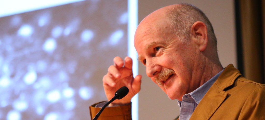 El académico de la Universidad de Columbia y experto en neurotecnología, participa de la decimotercera versión del Congreso Futuro. En su charla puso en valor el progreso que se ha logrado en Chile sobre el tema e instó a más países a seguir este ejemplo. En esta entrevista buscamos profundizar en la importancia de este nuevo grupo de derechos y conocer de qué nos estarían protegiendo. Por Ana María Muñoz.